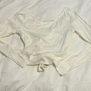 NWT Vestique cream back top